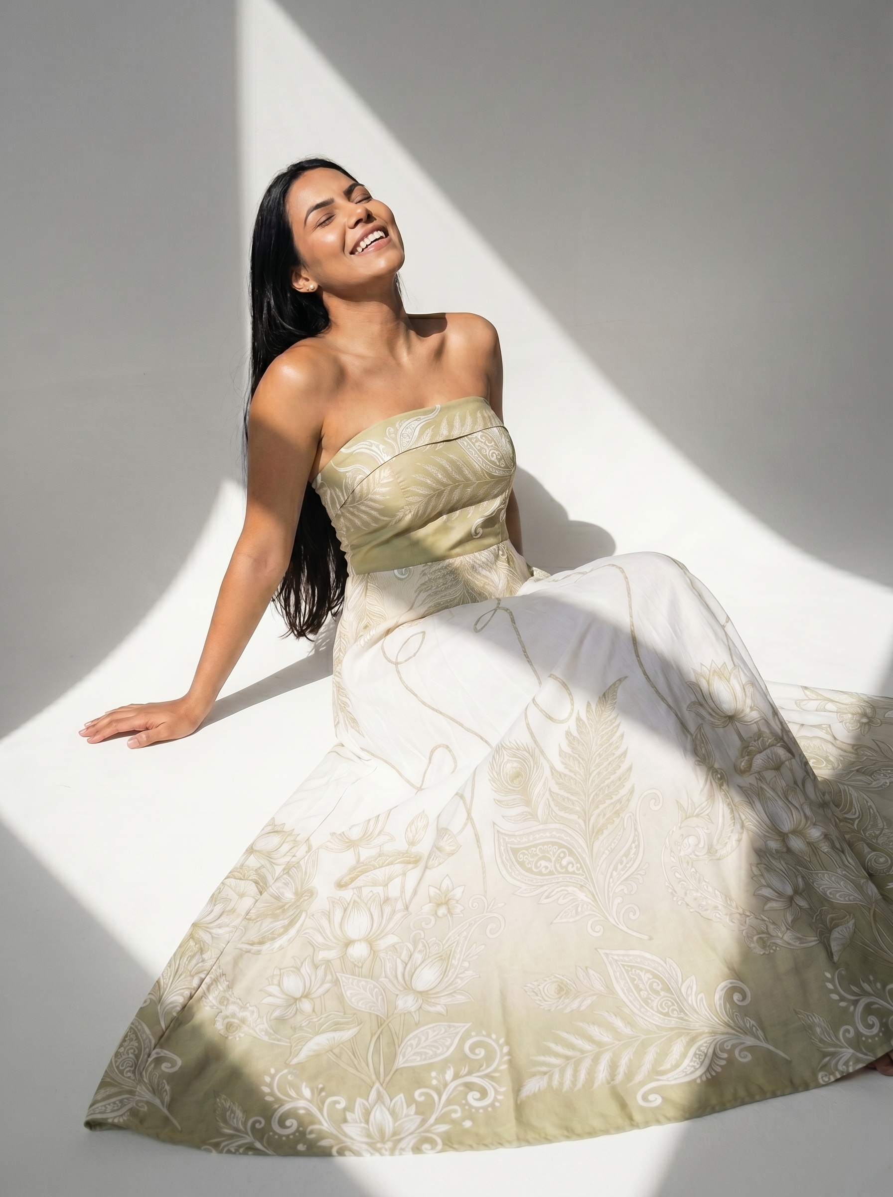 Modelo usando look da Use Yukatã em uma produção feminina e elegante